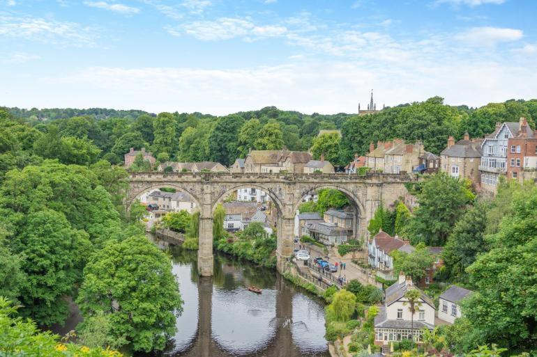 Castle Yard Holiday home Knaresborough